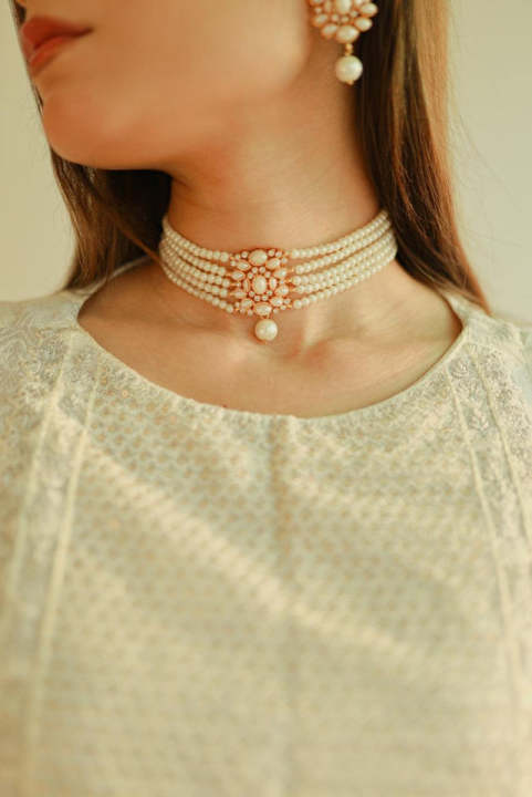 Rawayat%20Jewellery%20-%20ALAYA-01%20Choker%20Necklace%20With%20Earrings%20For%20Girls%20%20-%20Jewellery%20for%20Girls%20-%20Image%204