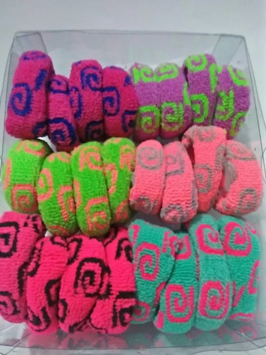 High%20quality%20grip%20Multi%20colour%20pony%20box%20for%20girls%20-%2024pcs%20pack%20-%20Image%203
