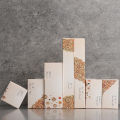Hotel disposable toiletry set, carton cardboard, card, box, disposable toothbrush, shampoo, toothbrush, comb, hotel supplies. 