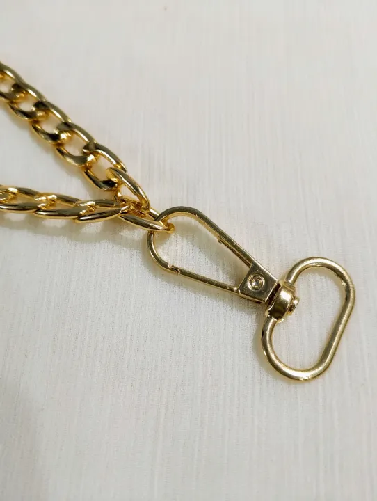 3,%206%20Pairs%20of%20360-Degree%20Rotatable%20Gold%20Keychain%20Clip%20with%20Durable%20Lock%20for%20Handbags,%20Bags,%20and%20DIY%20Accessories%20-%20High-Quality%20Metal%20Swivel%20Snap%20Hook%20-%20Image%203