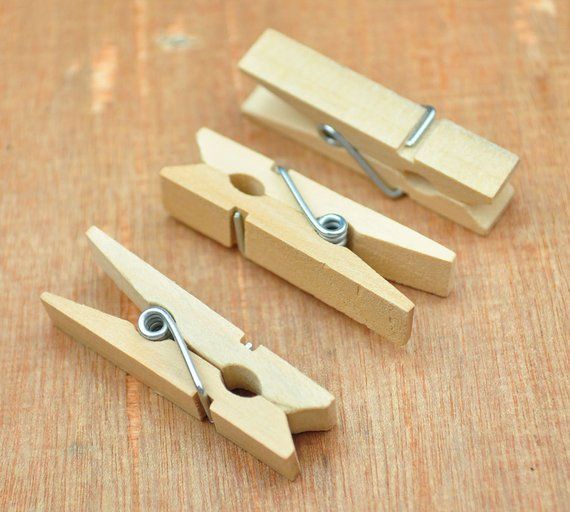 Wooden%20Cloth%20Clip%20(40pcs%20Packet)%20Cloth%20Hanger%20Clip%20-%20Image%206