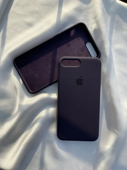 Iphone%207%20plus%20/%208%20plus%20Silicone%20Logo%20Case%20COVER/%20BACK%20COVER-%20official%20Silicone%20Case%20-%20Image%203