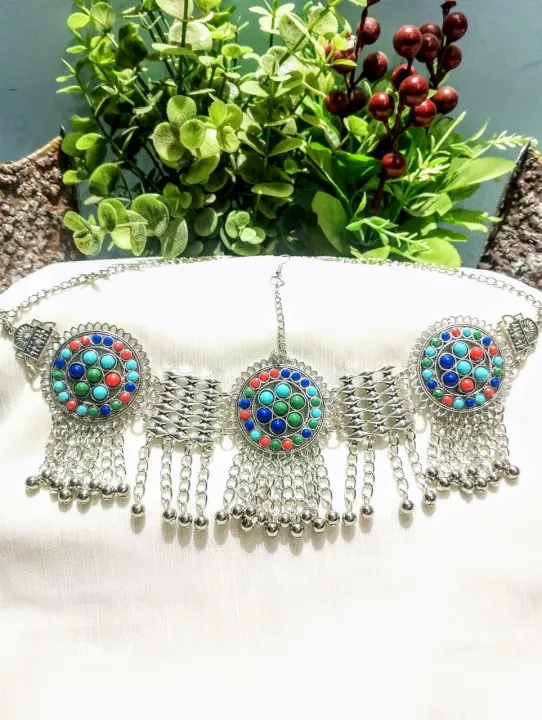 Premium%20Quality%20Matha%20Patti%20Afghan%20Tribal%20Style%20Head%20Jewelry%20%E2%80%93%20Multicolor%20Stones%20%E2%80%93%20Golden%20&%20Silver%20Options%20-%20Traditional%20Jewelry%20-%20Image%205