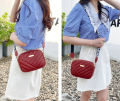 Hand bags for girls with Stylish Golden chain And Long strap Top Handle Bag Medium Size for Ladies and Girls Shoulder Bag Fashionable Design Casual Style Tote Bag for Traveling. 