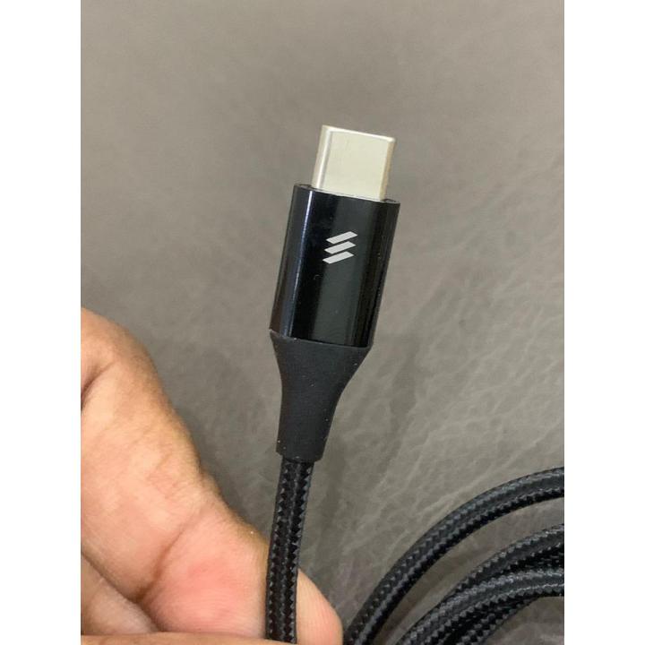 Black R2 Type-C Metal Braided Charge&Sync Round Cable