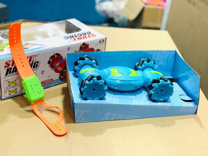 Sensor%20watch%20car%20Remote%20Control%20Car%20-%20Dual%20Function%20-%20Stunt%20Racing%20Car%20With%20Lighting%20and%20Music%20and%20360%20Rotate%20Stunt%20Tires%20-%20Induction%20Twist%20Car%20Remote%20Control%20Boys%20Car%20RC%20Off%20-%20Road%20Climbing%20Four%20-%20Wheel%20Drives%20-%20Image%203