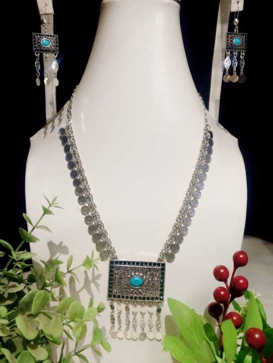 Silver%20Long%20Mala%20Set%20with%20Dangling%20Coins%20%E2%80%93%20Ethnic%20Traditional%20Jewelry%20-%20Image%204