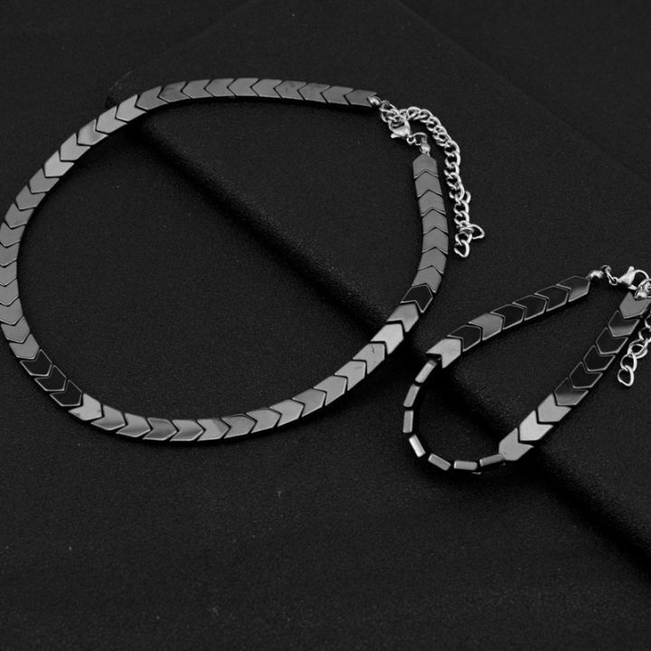Retro%20black%20stone%20necklace%20men%20fashion%20brand%20INS%20wholesale%20fashion%20accessories%20do%20not%20fade%20for%20the%20right%20couple%20-%20Image%202