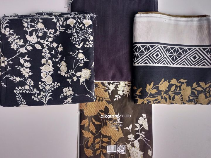 Xee Fabrics - AlKaram Khaddar (3pc)