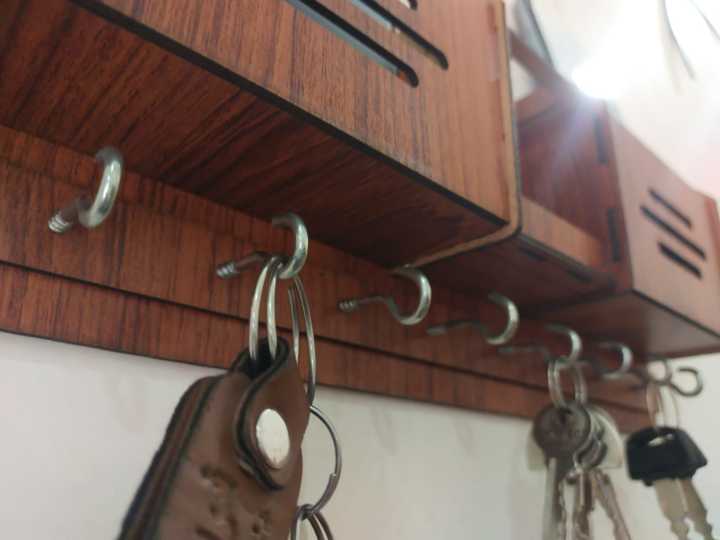 Chand%20Furniture%20Wooden%20Wall%20Key%20Holder%20Creative%20Multipurpose%20Wall%20Hanger%20%20%7C%20Wall%20Mount%20Phone%20Charging%20Holder%20%7C%20Wooden%20Keys%20Wall%20Hanger%20%7C%20Wall%20Mounted%20Hook%20Hanging%20Shelf%20Rack%20for%20Key%20Holder%20Mobile%20Charging%20%7C%20Wall%20Mounted%20Key%20Holder%20-%20Image%204