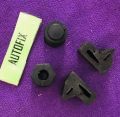 Suzuki Mehran bonnet clip rubber 04 pcs. 
