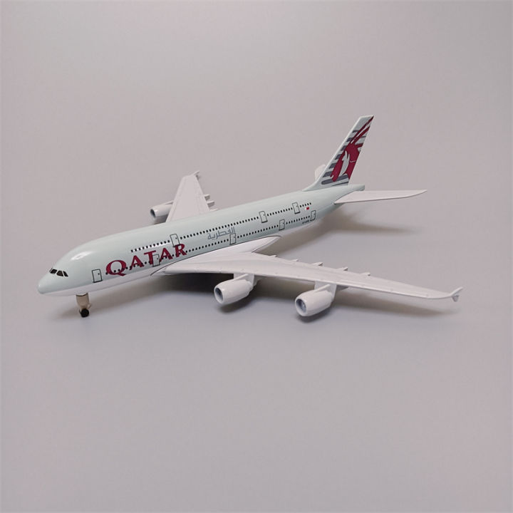 Qatar%20Airways%20A380%20Metal%2020%20cm%20Aircraft%20model%20scal%201:400%20%20with%20wheels%20and%20stand%20Airline%20Model%20for%20office%20diecost%20aircraft%20model%20%20decoration%20-%20Image%203