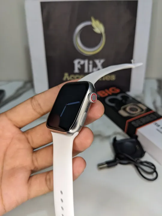 S8%20PRO%20Max%20Series%208%20Smart%20Watch%20With%20ALWAYS%20ON%20DISPLAY%20%7C%201.99''%20Bezel%20Less%20Display%20%7C%20Bluetooth%20Calling%20%7C%20Health%20Fitness%20Tracking%20Features%20-%20Image%206