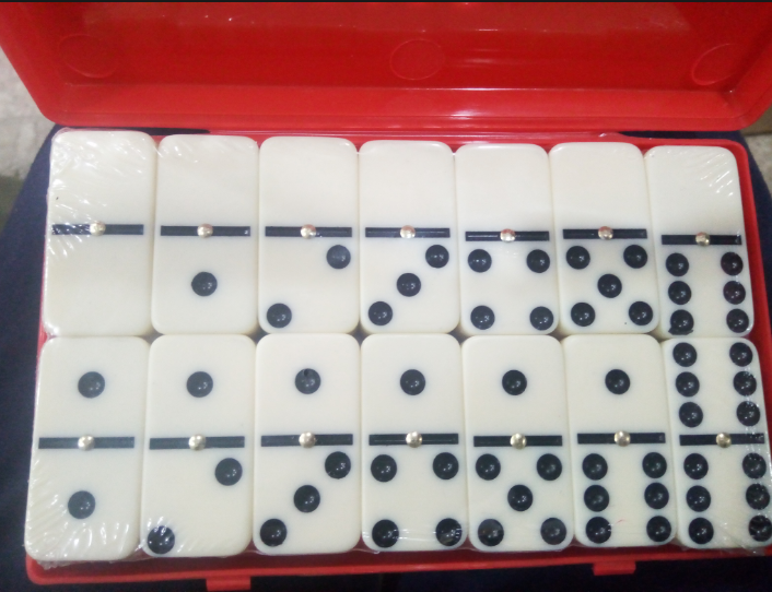 Dominoes%20number%20game%20set%20of%2028%20double%20six%20game%20domino%20game%20indoor%20game%20-%20Image%202
