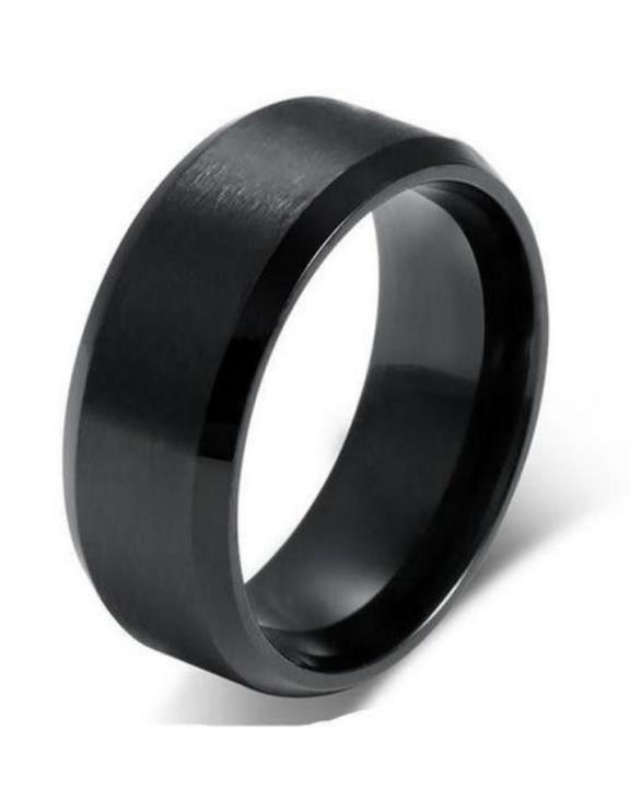 Black%20Titanium%20Stainless%20Steel%20Ring%20for%20Men%20-%20Image%203