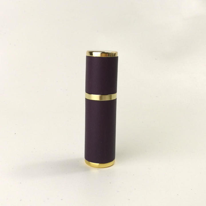 Leather Refillable Perfume Atomizer for Travel Cologne Atomizer Spray Bottle with Ultral Fine Mist Luxury Gift Fragrance Atomizer Container for Man and Woman 5ml