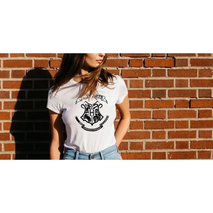 Hogwarts t-shirt for women
