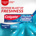 Colgate MaxFresh Peppermint Ice Toothpaste 125g. 