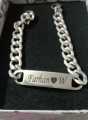 steel bracelet coustamiz for boys and girls. 