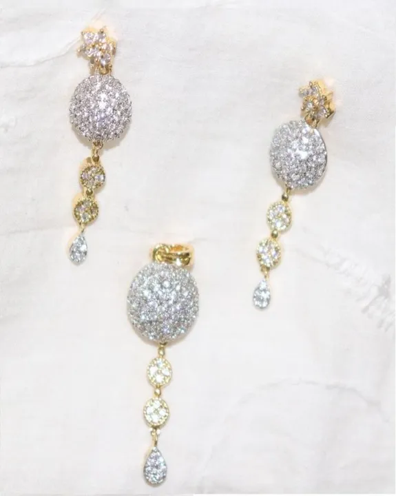 Indian%20Style%20Gold%20Plated%20Pendant%20Set%20With%20Stones%20-%20Image%204