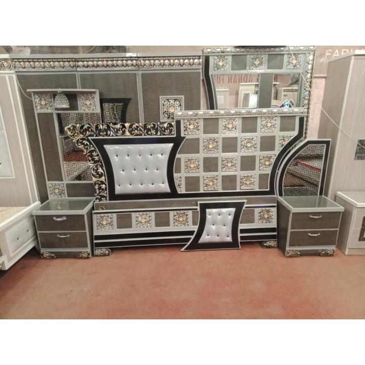 04 Pic brown and off white ton Full Room Furniture Set Good Looking Bed without Mattress with good quality use in making