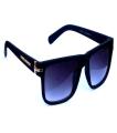 Black Polycarbonate Lens Classic Sunglasses. 