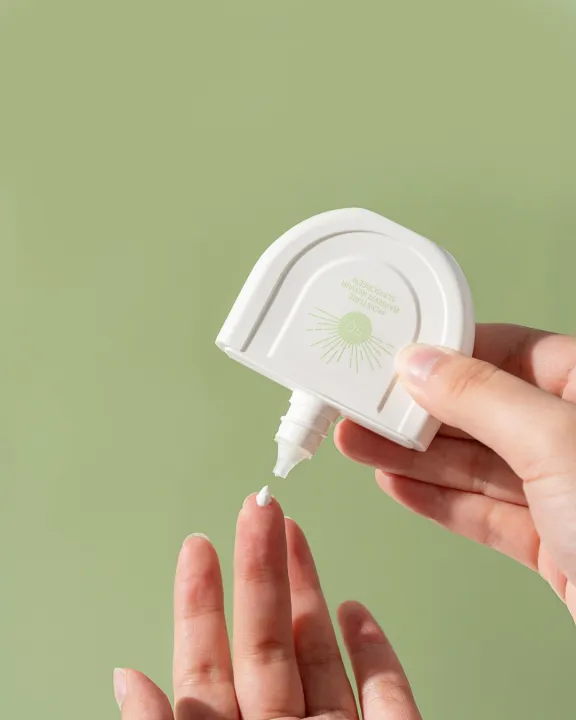 ESTELIN%20%20MOISTURE%20BARRIER%20SUNSCREEN%20%20SPF%2050%2050ML-ES0295.%20-%20Image%203