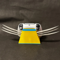 Wolverine Controller Stand – Superhero-Inspired Gamepad Holder | Unique Display Stand for PS5, Xbox & PC Controllers. 
