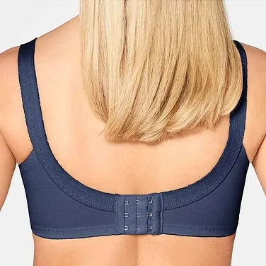 Branded%20Full%20Coverage%20Bra%20Minimizer%20-%20Image%204