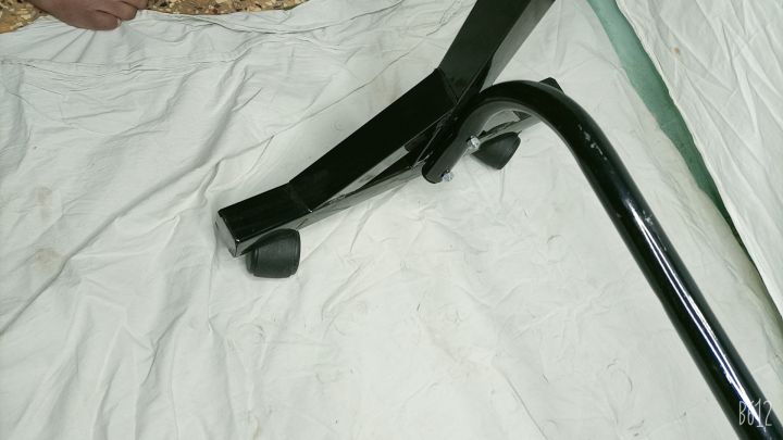 Steel%20Color%20Coated%20Cloth%20Hanging%20Trolley%20Stand%20with%20Wheels%20in%206%20Ft%20-%20Image%205