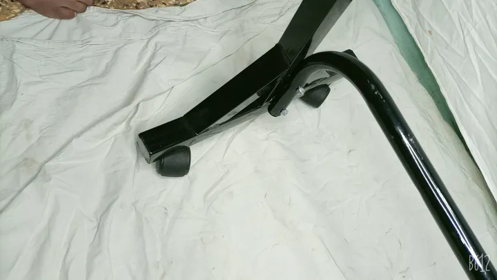 6%20Ft%20Cloth%20Hanging%20Trolley%20Stand%20with%20Wheels%20-%20Image%203