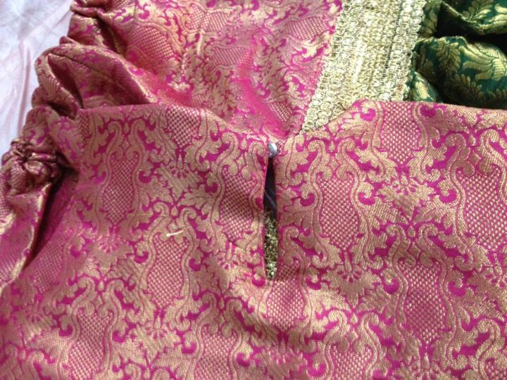 Baby%20Girls%20Sharara%20Dress%20Designs%20%20For%20Wedding%20(Fabric%20Jamawar%20)%20(%20Size%200-3%20To%205%20Yrs)%20-%20Image%205