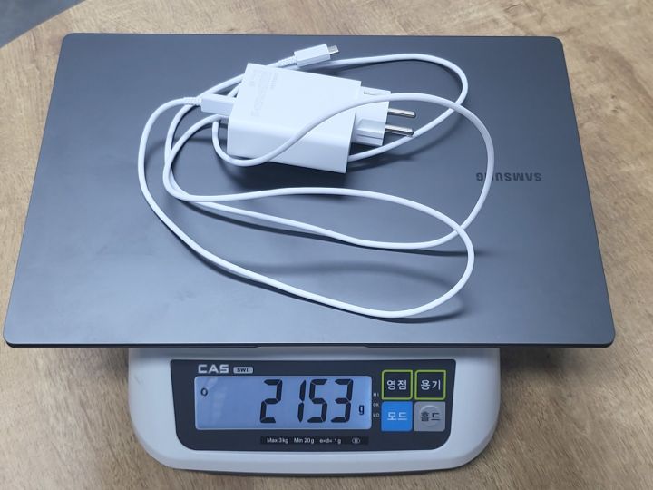 Samsung%20Genuine%20GAN%20100W%20PD%20High-Speed%20%E2%80%8B%E2%80%8BCharger%20Galaxy%20C%20Type%20EP-TB010-11th%20Adapter%205V/9V/15V%203A%2020V%205A%20with%20Cable%20-%20Image%202