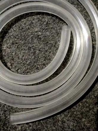 Gas%20Pipe%20Pressure%20Air%20Sui%20Gas%20Pipe%20200-150-100-80-60-50-40-30-20%20Feet%20Pure%20White%20&%20Soft%20With%202%20Pcs%20Gas%20Clips%20-%20Image%203