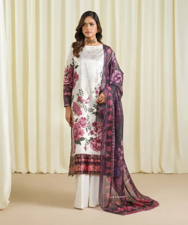 Unstitched%203-Piece%20%20Shirt%20Foil%20Printed%20Blended%20Satin%20Shirt%202.3m%20Fabric:%20Blended%20Satin%20Colour:%20Off%20White%20&%20Mahenta%20%20Dupatta%20Printed%20Blended%20Tissue%20Dupatta%202.5m%20Fabric:%20Blended%20Tissue%20Colour:%20Magenta%20%20Trouser%20Dyed%20Viscose%20Raw%20Silk%20Trouser%202.5m%20Fabric:%20Visco%20-%20Image%203