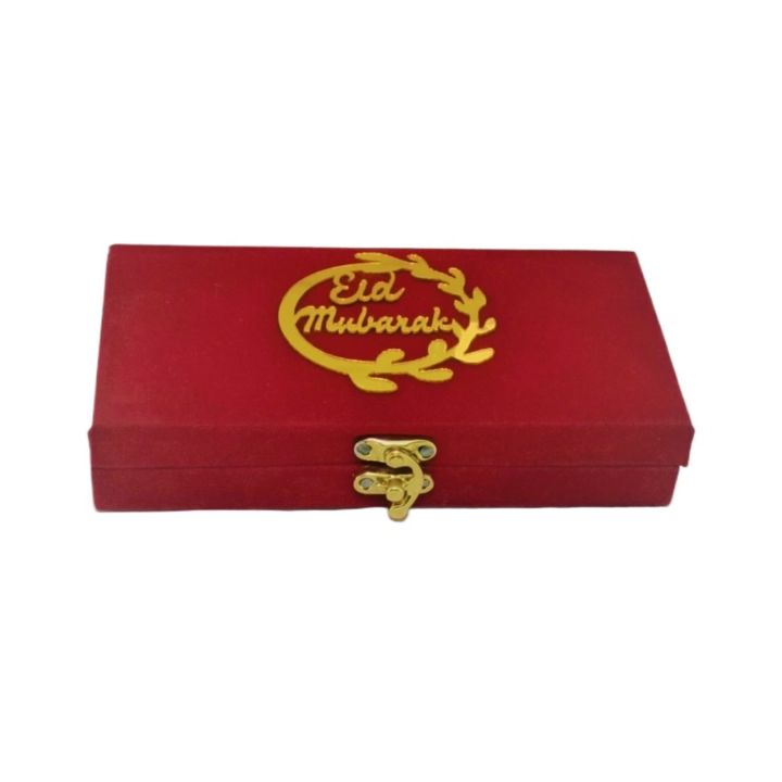 Personalized%20Velvet%20Eidi%20Gift%20Box%20%E2%80%93%20Get%20Any%20Name%20Customized%20%E2%80%93%20Custom%20Name%20Eid%20Money%20Gift%20Box%20with%20Golden%20Acrylic%20Eid%20Mubarak%20Design%20%E2%80%93%20Luxury%20Eid%20Packaging%20for%20Cash,%20Jewelry,%20and%20Gifts%20-%20Image%202