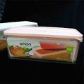 LIMON BREAD BOX With Locking Lid. 