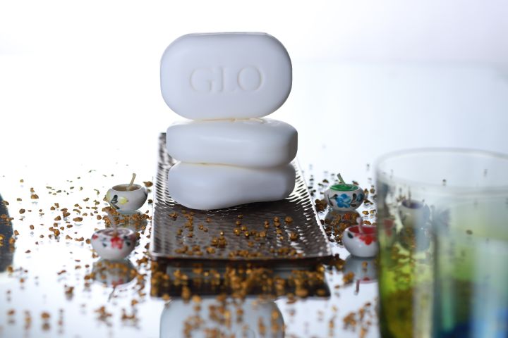 Glo%20Beauty%20Soap%20130g%20%E2%80%93%20Moisturizing%20&%20Gentle%20Cleansing%20Soap%20for%20Glowing%20Skin%20-%20Image%207