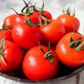 Tomato Seeds (Tmater Ke Beej)(ٹماٹر کے بیج)Hybrid/Germinated/Best Quality/Fast growing/Excellent Germination/High Quality/Healthy Vegetable Seeds/Vegetable/Home/Kitchen/Gardening seeds/beej/Vegetables Seeds Packet. 