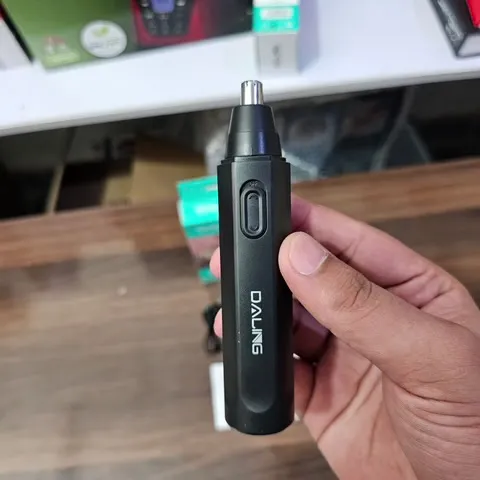 DALING%20DL-7106%20Rechargeable%20Nose%20Hair%20Trimmer%20For%20Men%20-%20Image%205