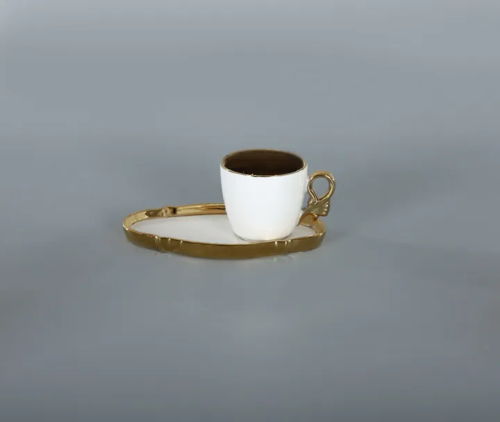 Elegant%20White%20and%20Gold%20Tea%20Cups%20&%20Saucers%20Set%20of%206%20-%20Ceramic%20-%20Tea%20Sets%20-%20Image%205