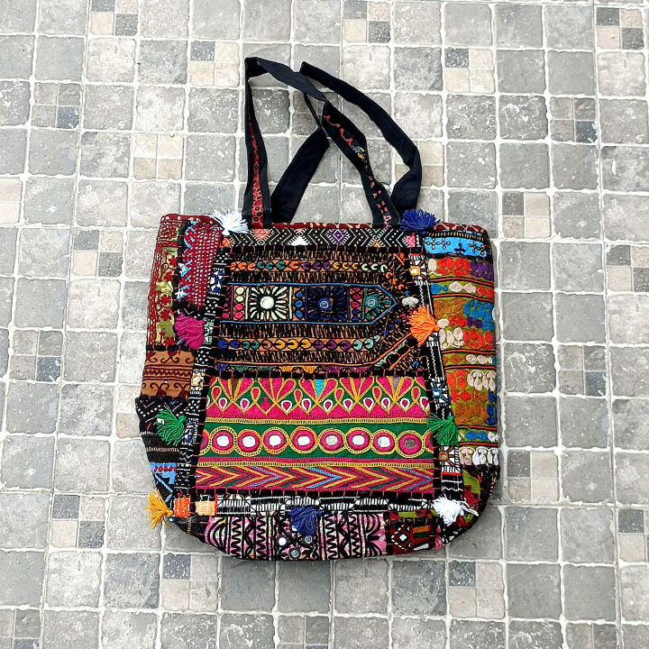 Pakistani%20%20SIndhi%20Traditional%20Cultural%20Wear%20Embroidered%20Hand%20Shoulder%20Bag%20Purse%20Multicolour%20Embroidery%20%20ZENZ%20Handmade%20Patchwork%20Ajrak%20Tote%20-%20Image%203