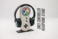 SNES Controller Headphone Stand – Retro-Inspired Headset Holder for Classic Gamers. 