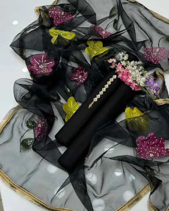 Unstitched%203-Piece%20Dress%20Kataan%20Silk%20Dress%20with%20Hand-Painted%20Embellished%20Organza%20Dupatta%20for%20Women%20-%20Image%202