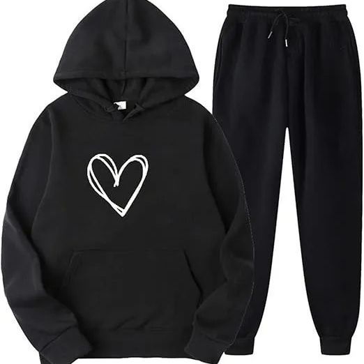 Heart%20Printed%20Tracksuit%20For%20Girls%20&%20Women%20Soft%20&%20Comfortable%20Fabric%20Fleece%20Hoodie%20&%20Trouser%20-%20Image%204