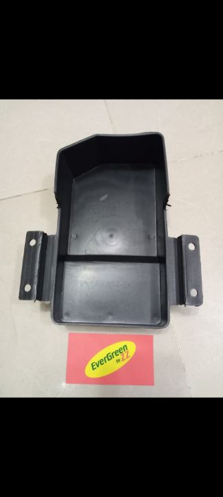 Engine%20ECU%20Box%20Cover%20for%20Suzuki%20Alto%20660cc%20%E2%80%93%20Computer%20Protection%20Case%20for%20Japanese%20Kei%20Cars%20-%20Image%203