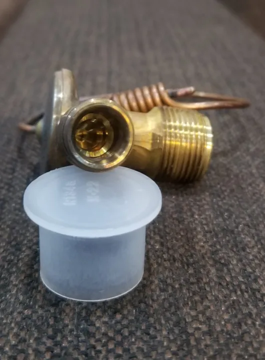 Expansion%20valve%20R134a/Car%20Ac%20Expansion%20valve/Fujikoki%20Thailand%20-%20Image%205