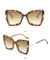 Ladies Fashion Oversized Metal Sunglasses Elegant Casual Trend Party Travel Frame Women. 