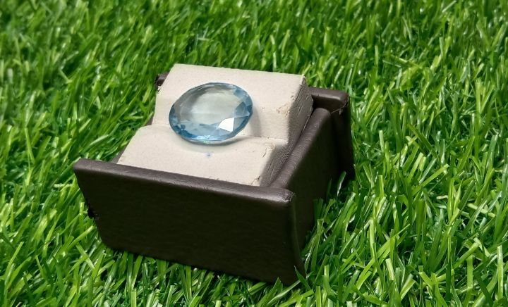 100%20%25%20Original%20Blue%20Topaz%20Gemstone%20-%20Image%203