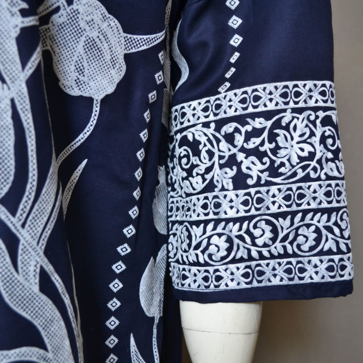 Dzyne%20%20Embossed%20Blue%20%20Linen%20Kurti%20for%20Girls%20&%20Women%20-%20Image%205